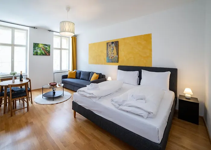 Stylish One Bedroom Apartment With Free Parking