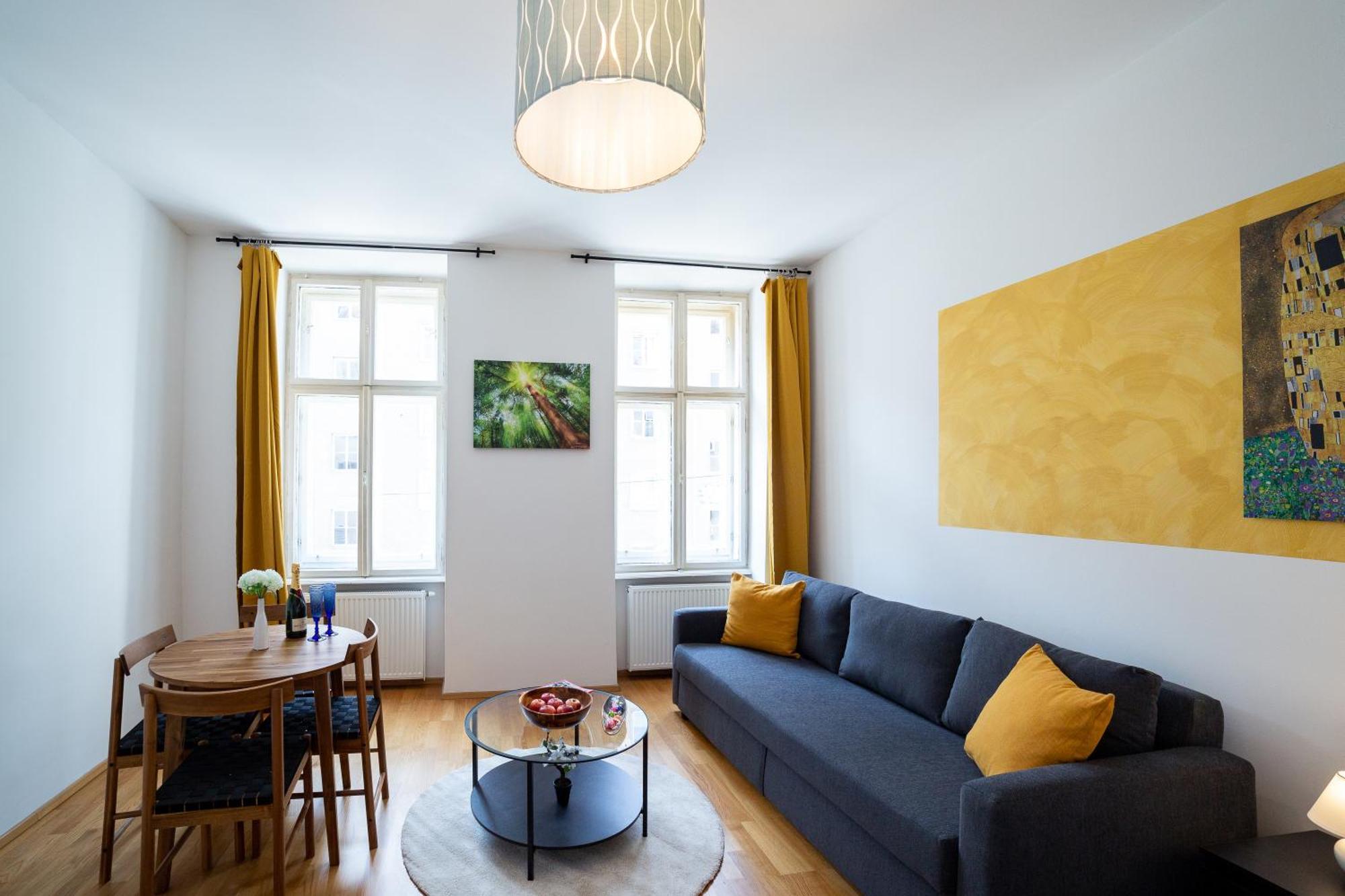 Apartment Stylish One Bedroom With Free Parking