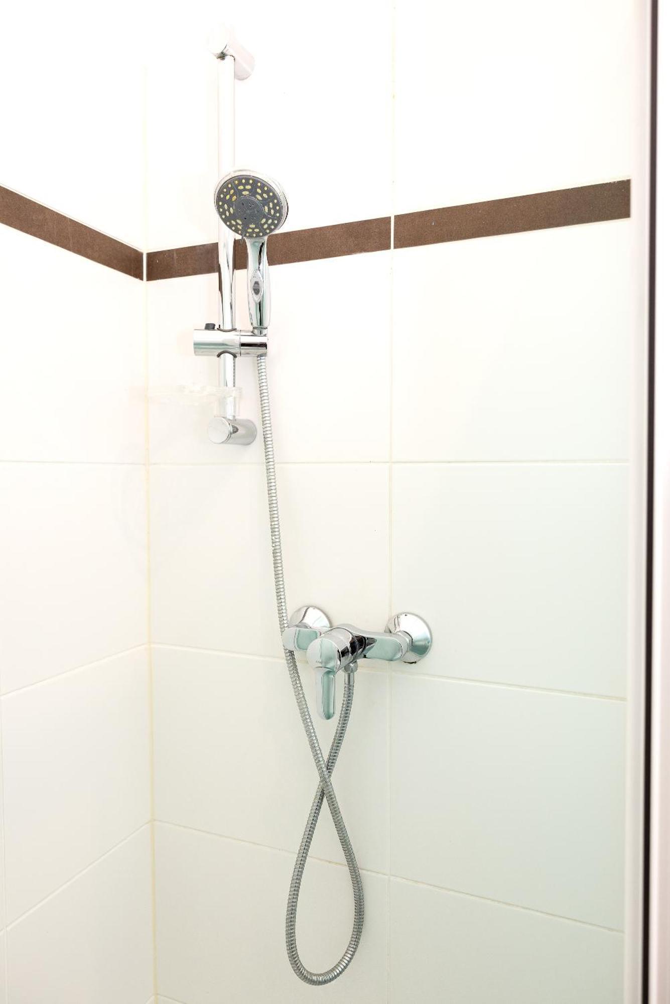 Stylish One Bedroom With Free Parking Apartment Wien